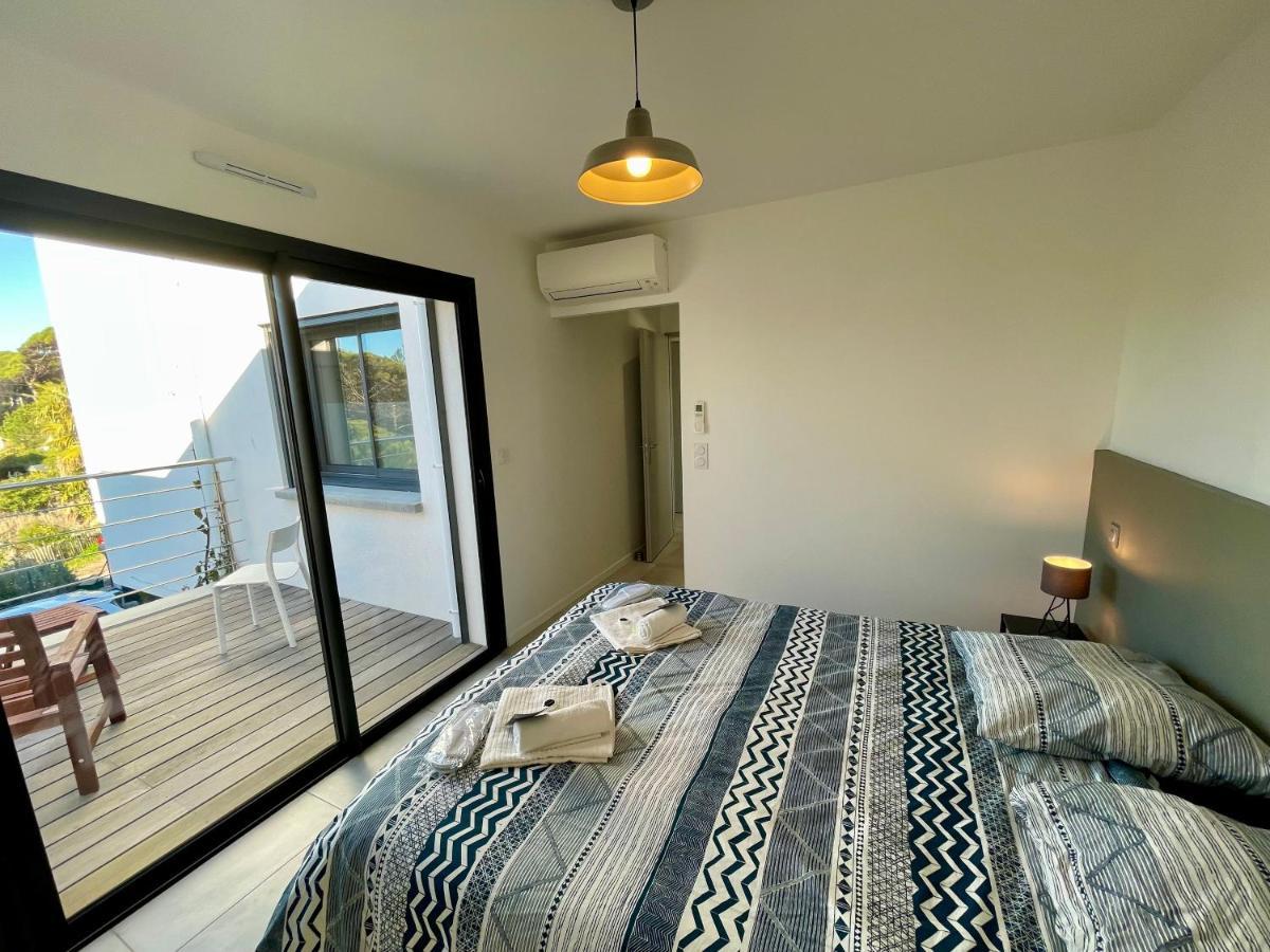 Appartement Luxe Le Levant Hyeres Bagian luar foto
