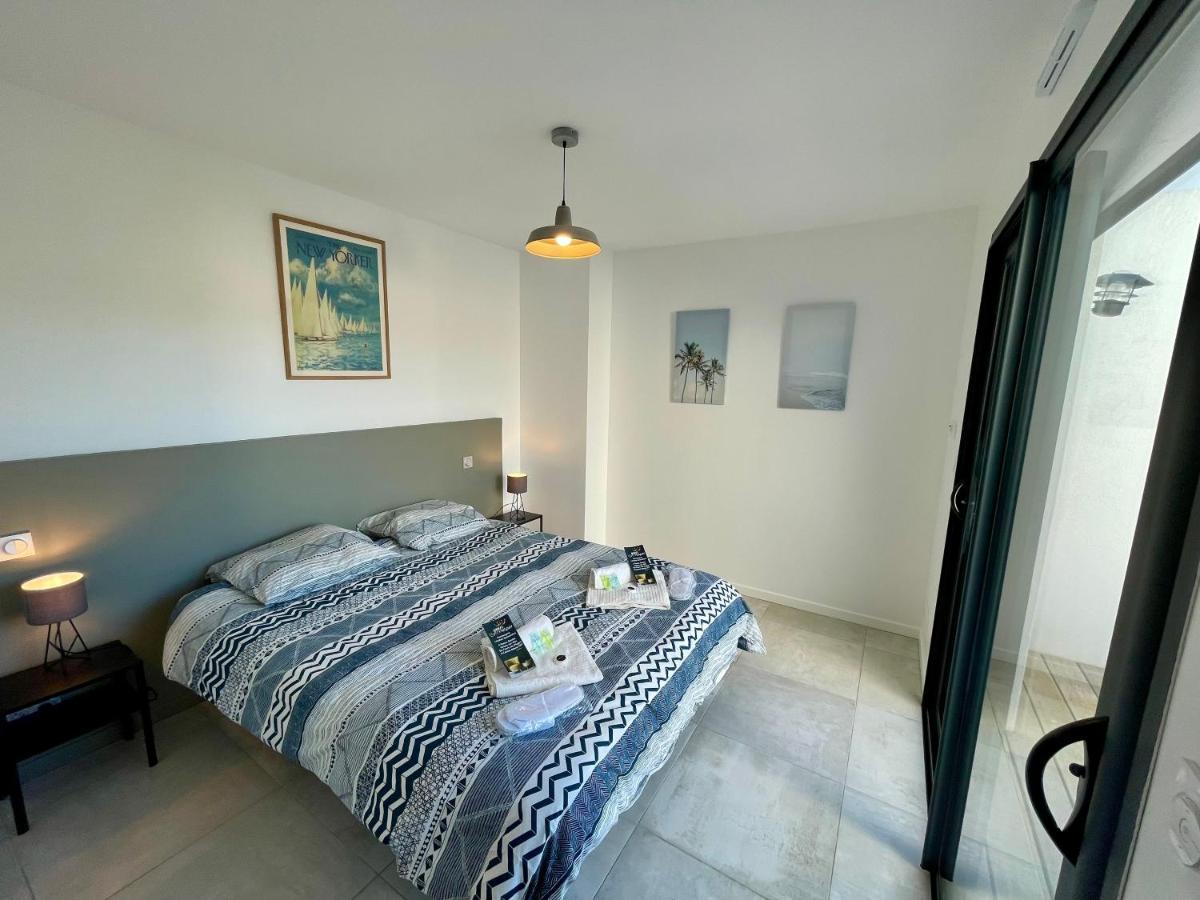 Appartement Luxe Le Levant Hyeres Bagian luar foto
