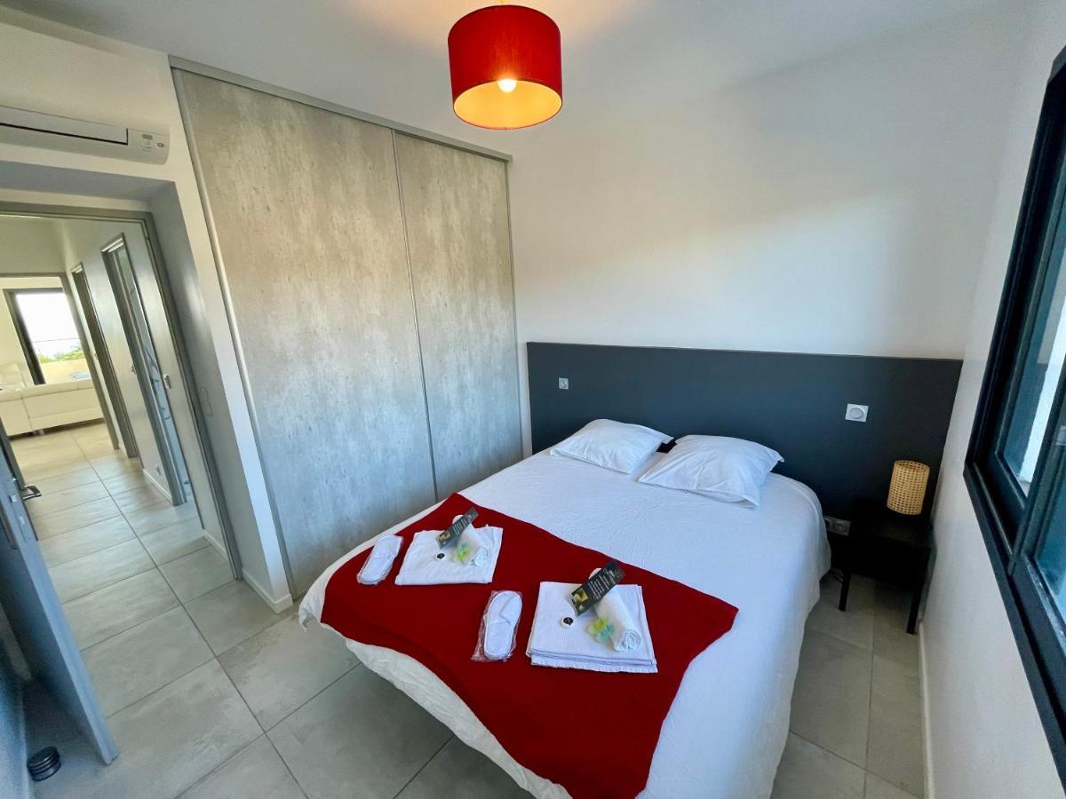 Appartement Luxe Le Levant Hyeres Bagian luar foto