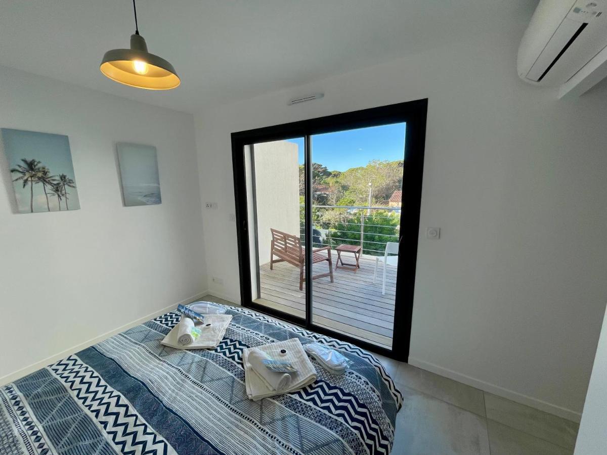 Appartement Luxe Le Levant Hyeres Bagian luar foto