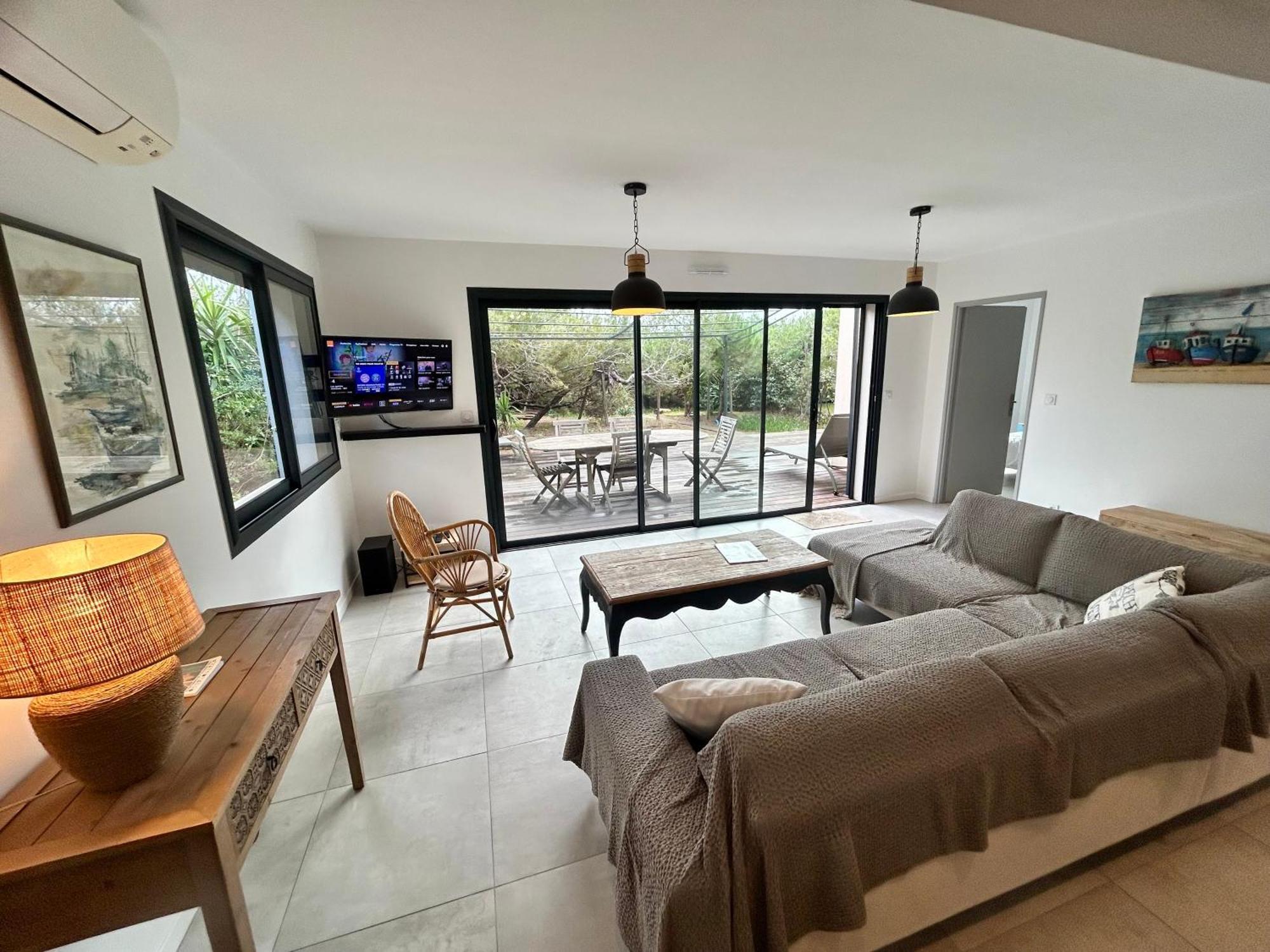 Appartement Luxe Le Levant Hyeres Bagian luar foto