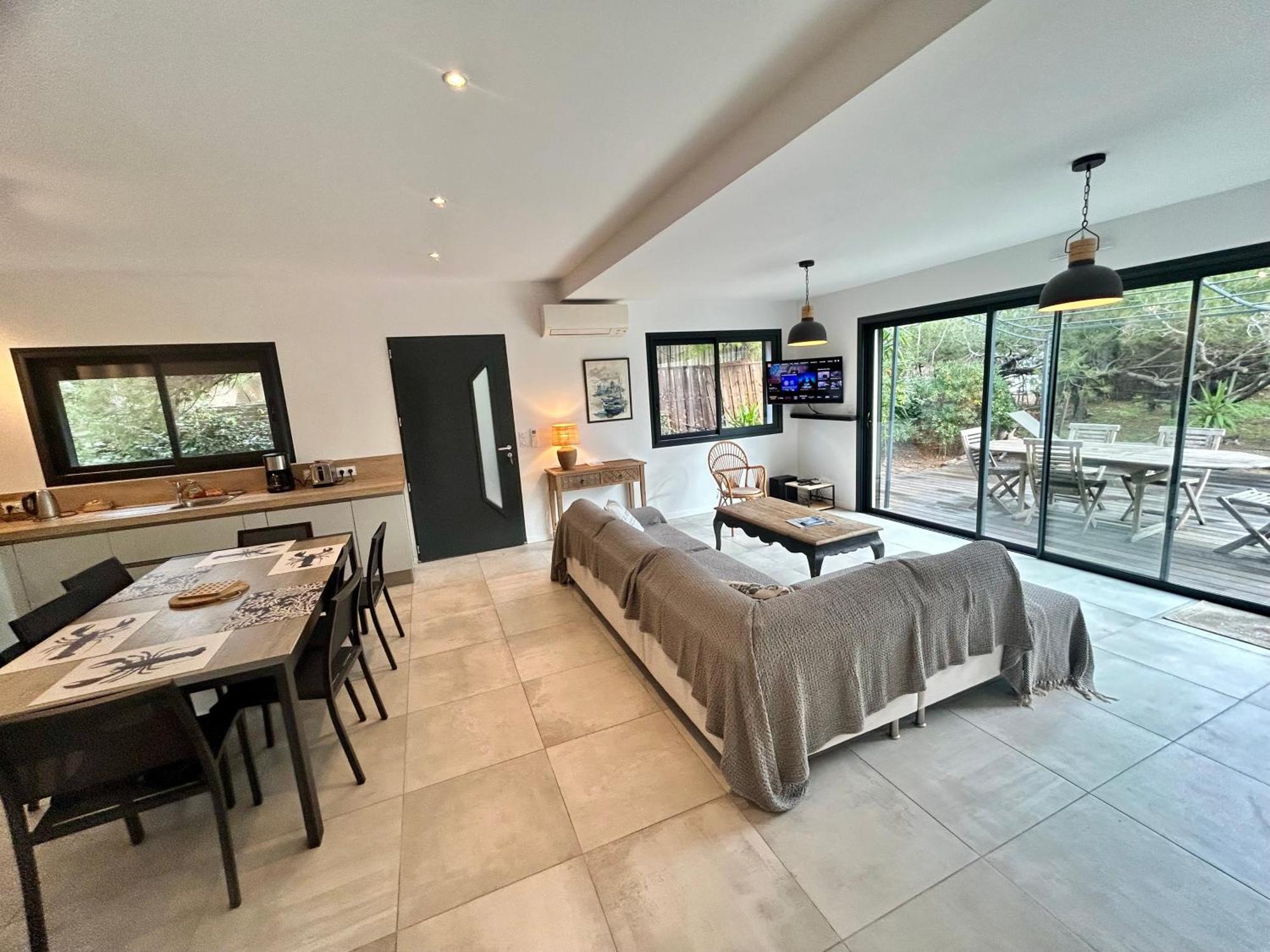 Appartement Luxe Le Levant Hyeres Bagian luar foto