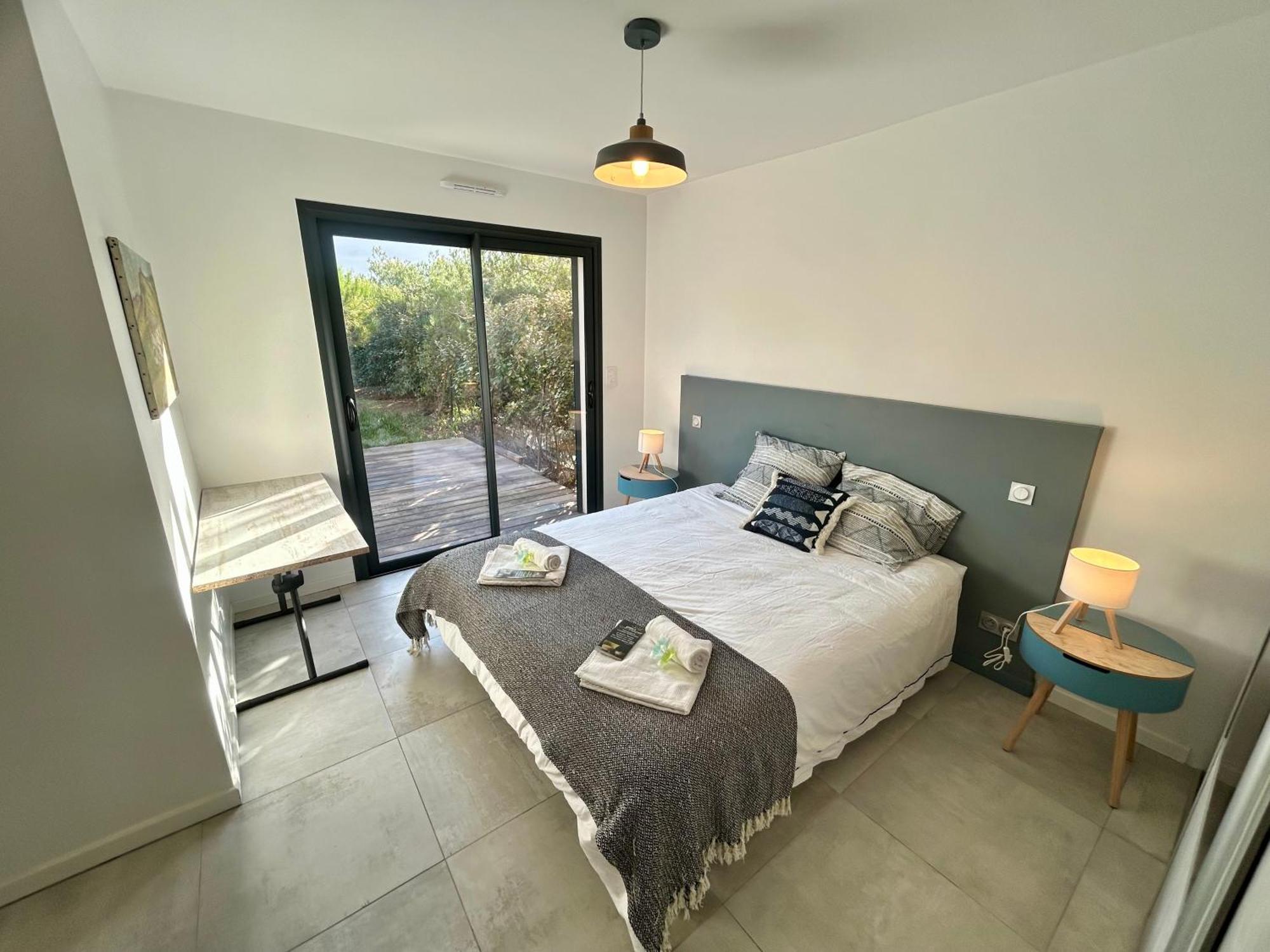 Appartement Luxe Le Levant Hyeres Bagian luar foto